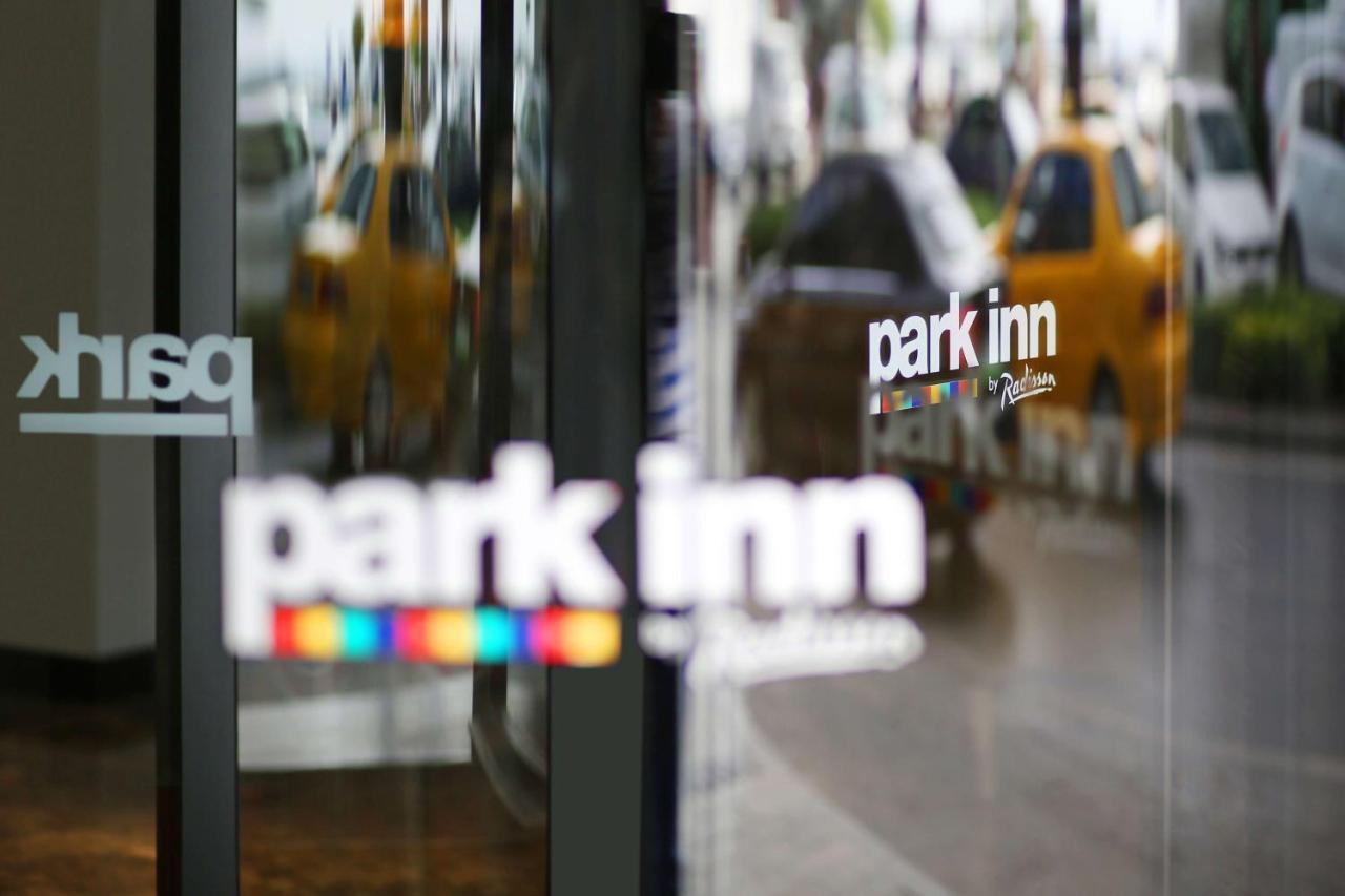 Park Inn By Radisson Izmir Exterior photo